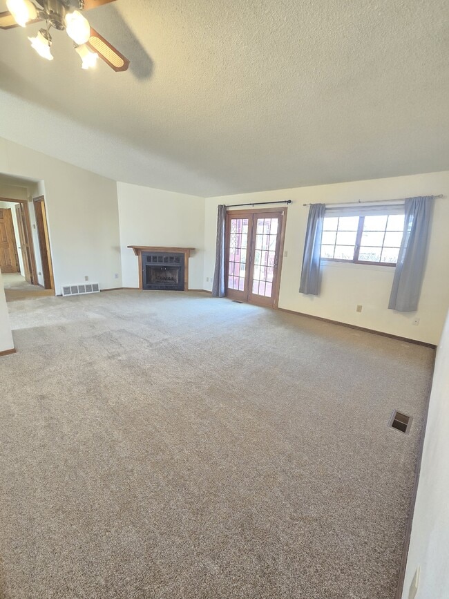 Building Photo - 7930 Conifer Dr