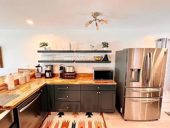 Building Photo - 4 Ulverston Dr