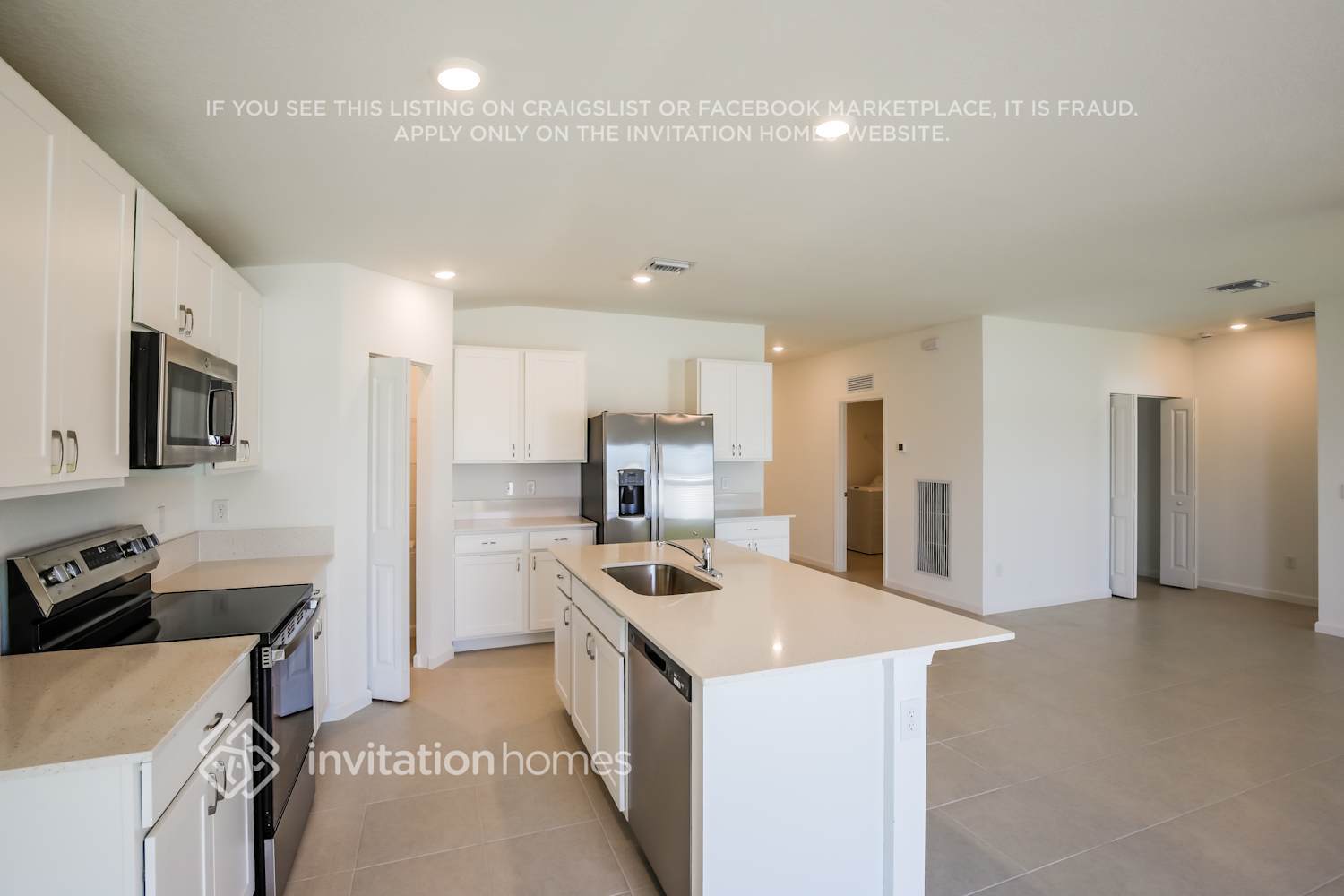 Building Photo - 722 Carlyle Wy