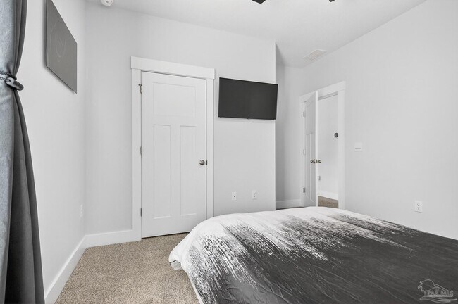 Building Photo - 6076 Rutherford Lp