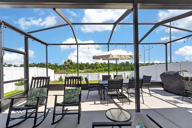 Building Photo - 11176 Leland Groves Dr