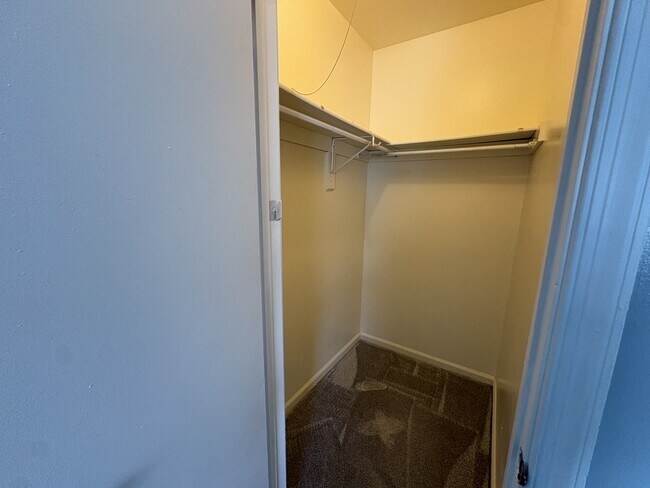 Building Photo - 1501 Antler Cir