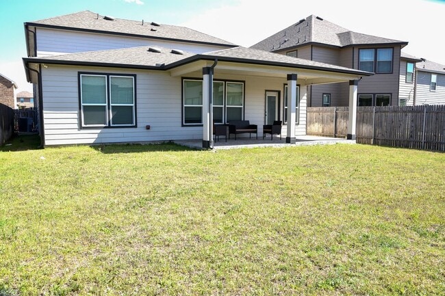 Building Photo - 13808 Eleanor Roosevelt St
