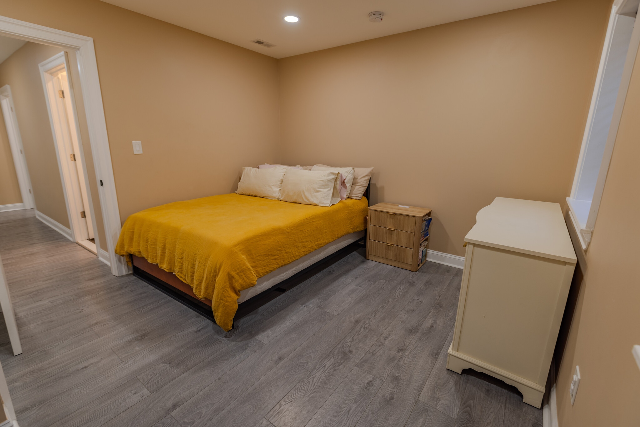 Building Photo - 1828 Hoffman St