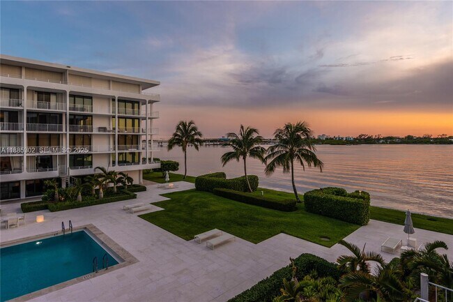 Building Photo - 2784 S Ocean Blvd