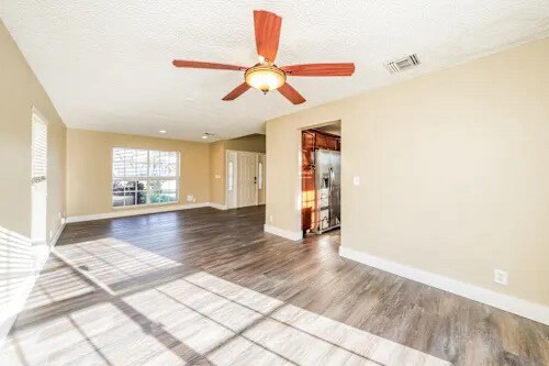 Building Photo - 215442 Middletown Dr