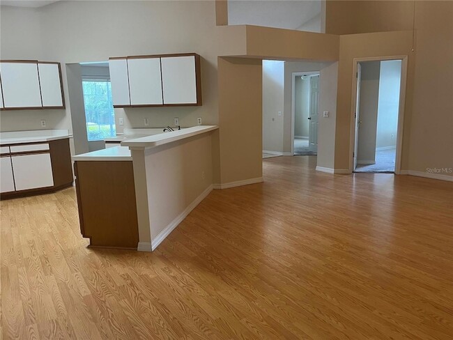 Building Photo - 127 Madrona Dr