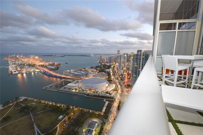 Building Photo - 1100 Biscayne Blvd