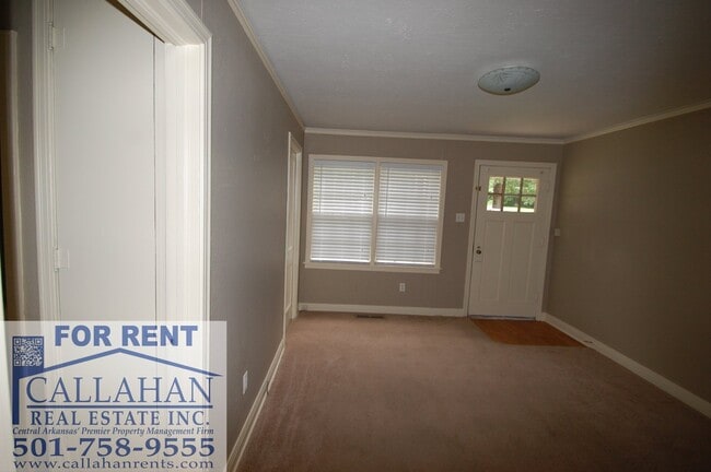 Building Photo - Park Hill 2 Bedroom Unit