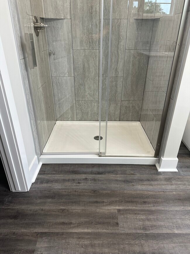 Building Photo - 1713 Bilbo St