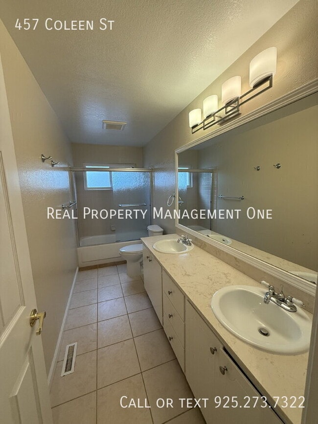 Building Photo - 457 Coleen St