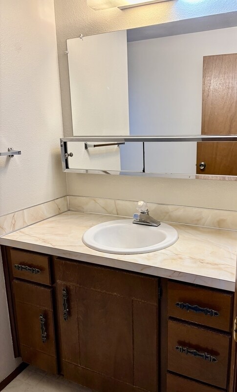 Building Photo - 908 Liberty St