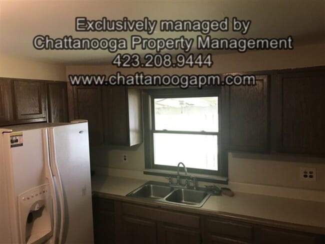 Building Photo - 805 Carden Ave