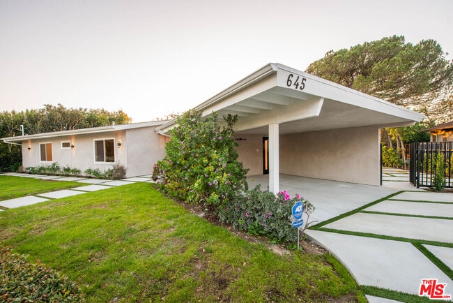 Building Photo - 645 Walther Way