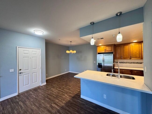 Building Photo - Upgraded 1BD/1BA Condo in Gated Temecula C...