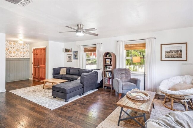 Building Photo - 8619 Veridian Dr