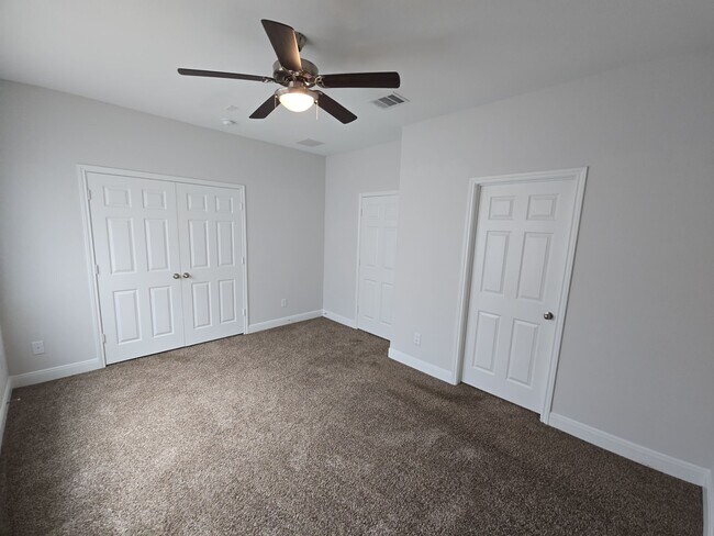 Building Photo - 8235 Locksley Rd