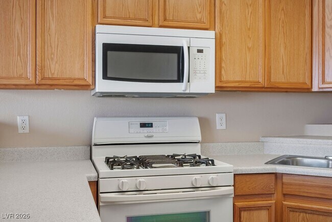 Building Photo - 4655 Gold Dust Ave