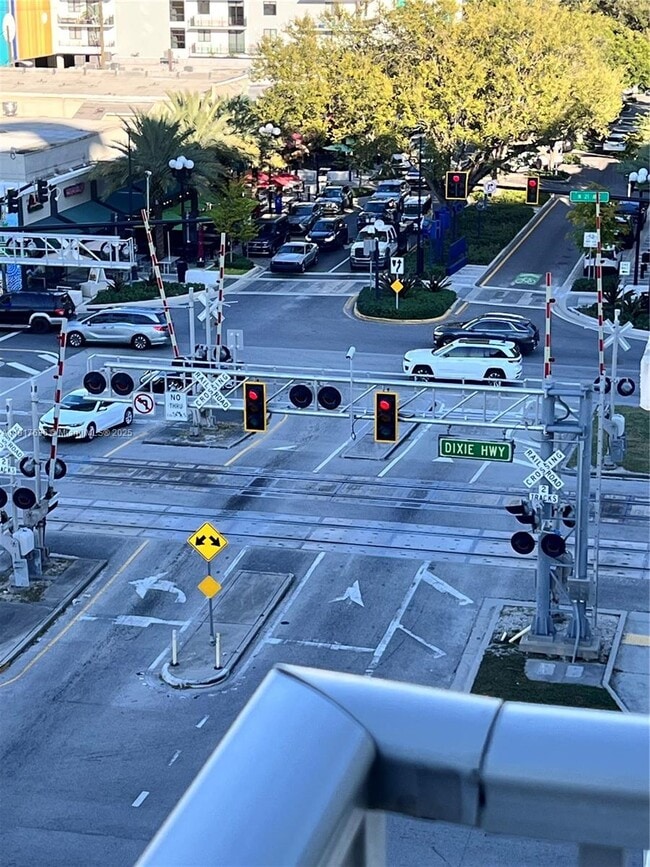 Building Photo - 140 S Dixie Hwy