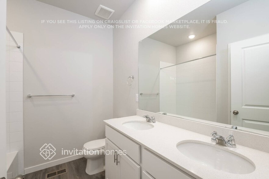 Building Photo - 4419 Shivaree St