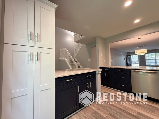 Building Photo - 6489 Bellcross Trl