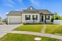 Building Photo - 378 Clark Cir