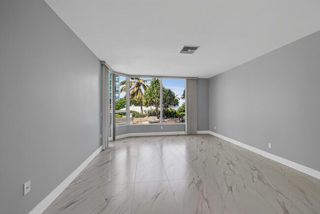 Building Photo - 1440 S Ocean Blvd