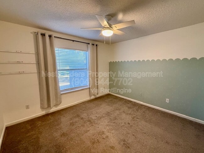 Building Photo - 424 Oak Pond Dr