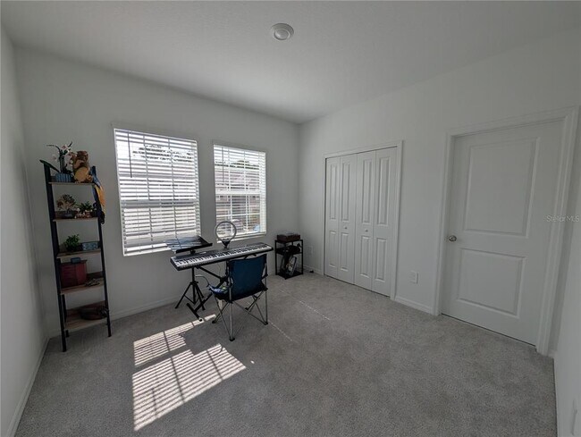 Building Photo - 3385 Lapis Lk Dr