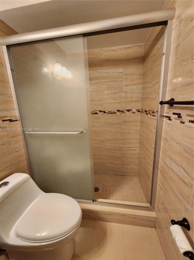 Building Photo - 6485 SW 129th Ave