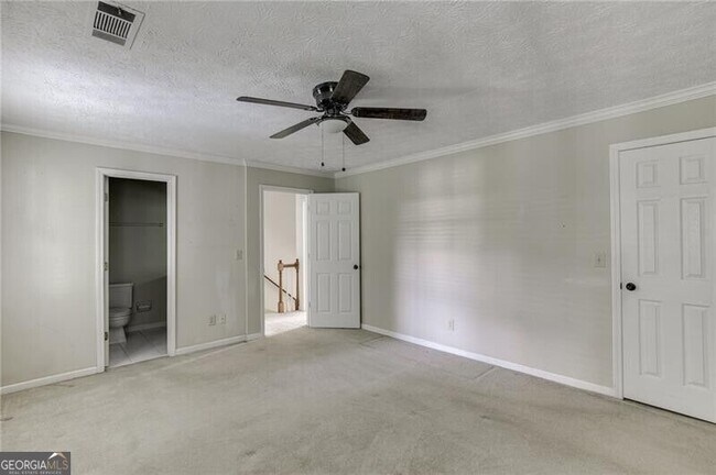 Building Photo - 766 Chesterfield Dr