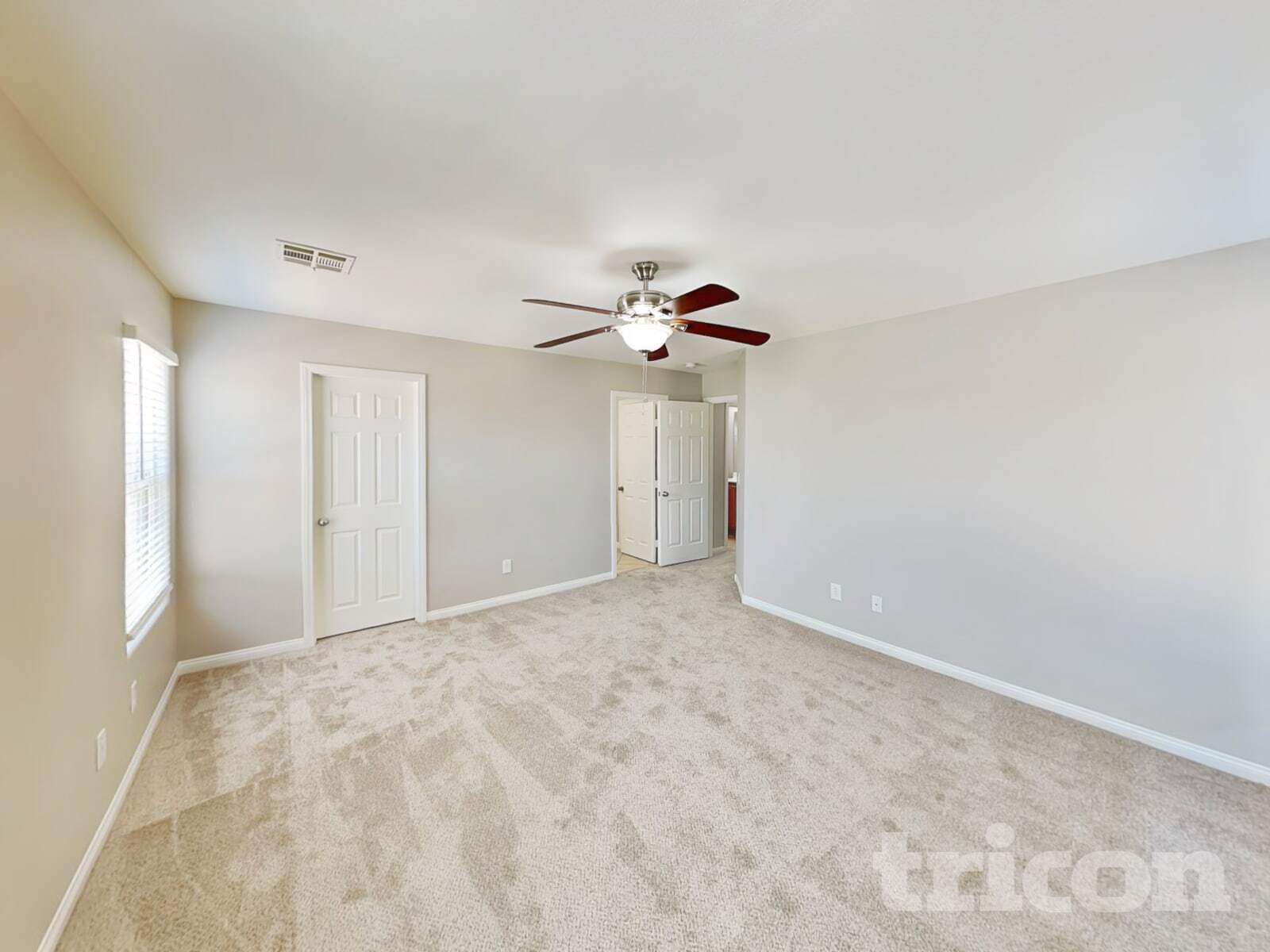 Building Photo - 11751 Village Arbor St