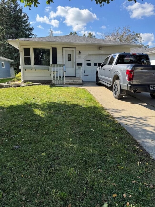 Primary Photo - House For Rent