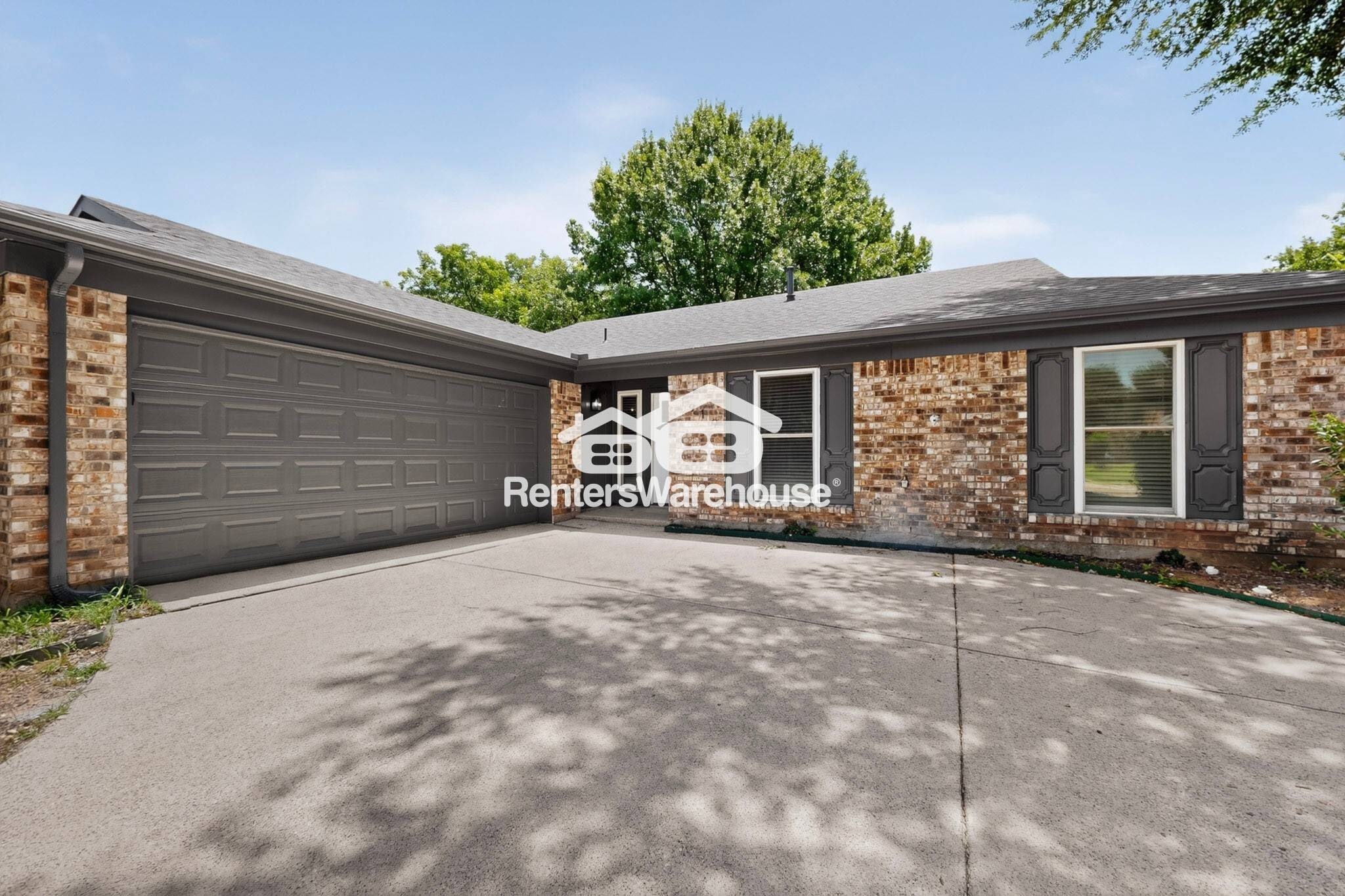 Building Photo - 1919 Buckeye Dr