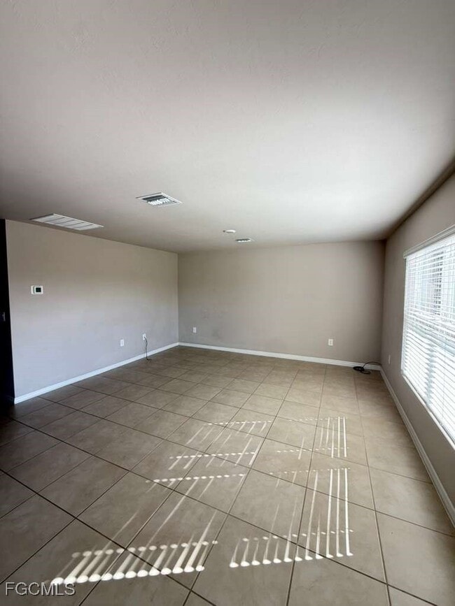 Building Photo - 3003 Lady Ln