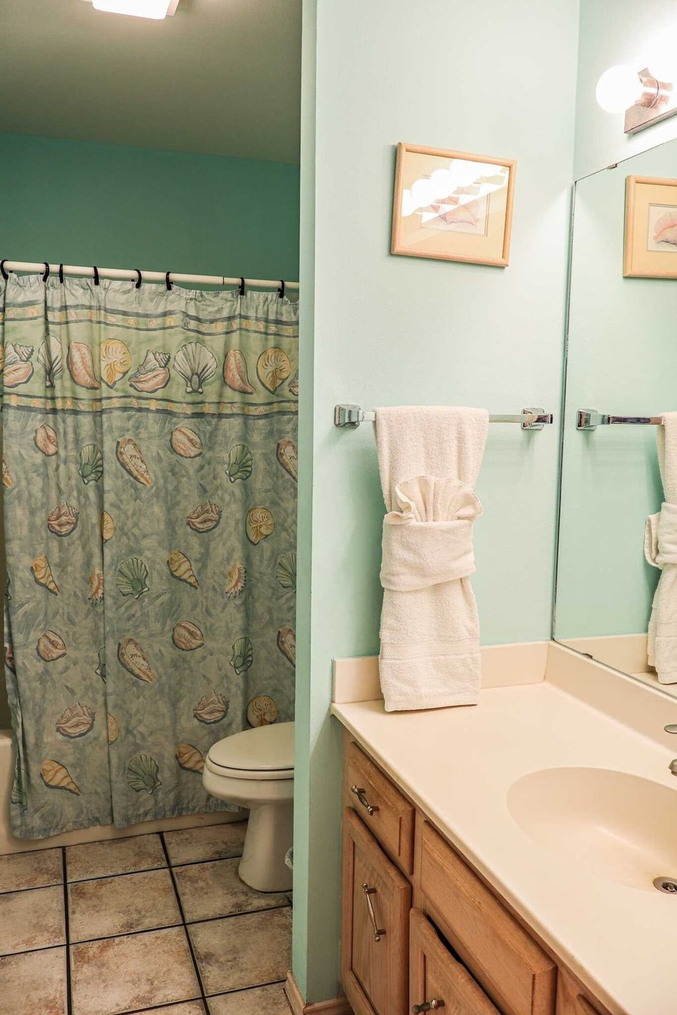 Building Photo - 108 E Campeche St