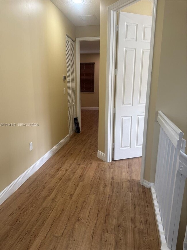 Building Photo - 9044 SW 39th St