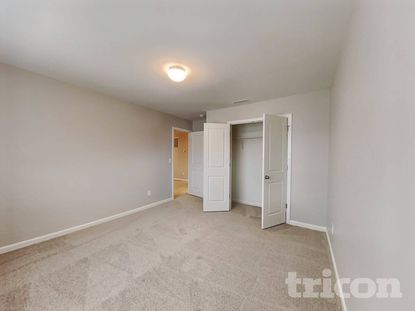 Building Photo - 635 Spencer Ln