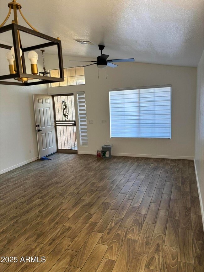 Building Photo - 249 W Grovers Ave