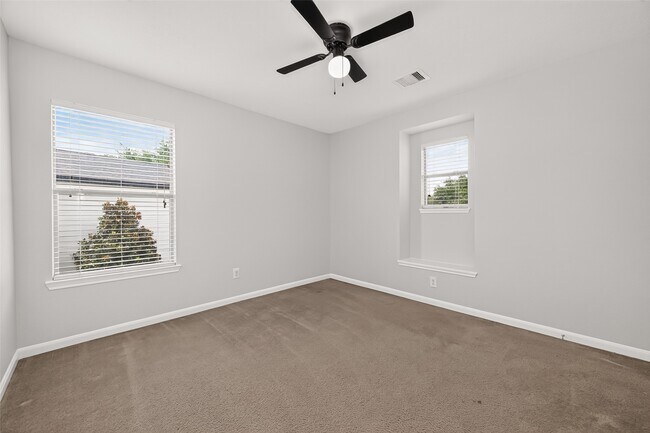 Building Photo - 18403 Tupper Bend Ln