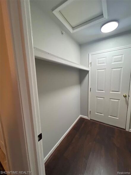 Building Photo - 8357 Williamstown Dr