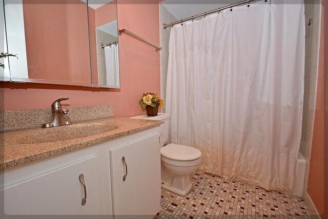 Building Photo - 801 79th St