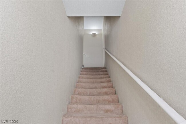 Building Photo - 10550 W Alexander Rd