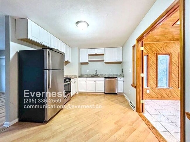 Building Photo - 203 Alpine Village Dr