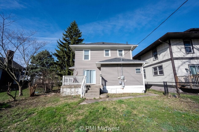 Building Photo - 3117 N Park Ave