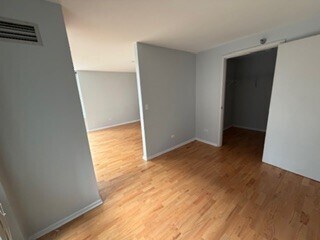 Building Photo - 345 N La Salle Dr