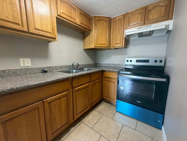 Building Photo - 5511 Avenue N 1/2 Rear