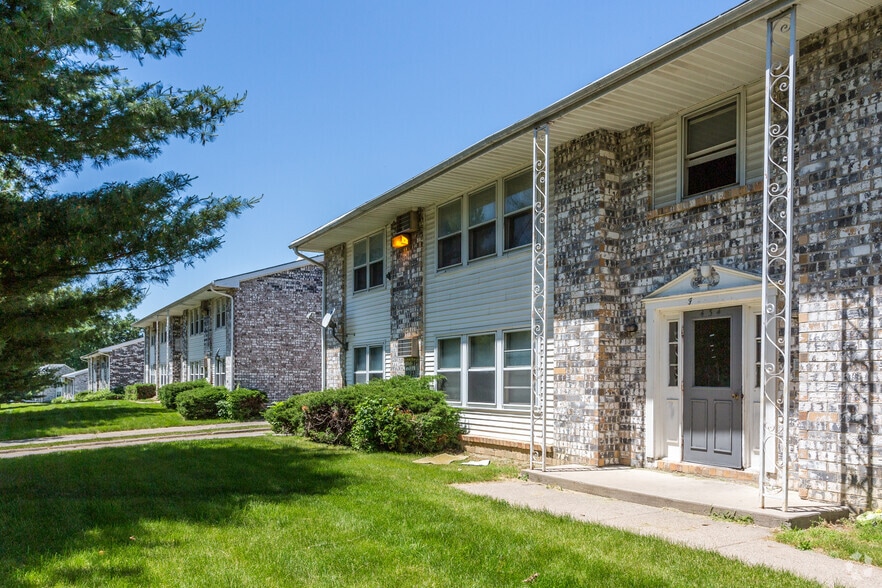 Apartments - Magnolia Manor Apartments and Townhomes
