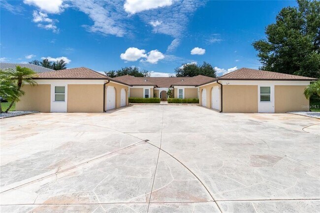 Primary Photo - 1203 Saxony Cir