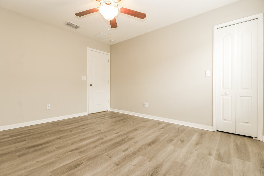 Building Photo - 18339 Briar Oaks Dr